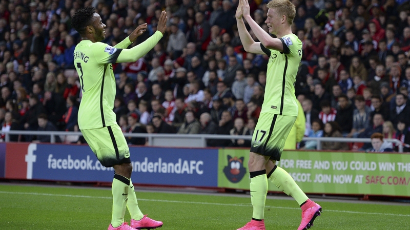 Raheem Sterling (L) and Kevin De Bruyne celebrate against Sunderland