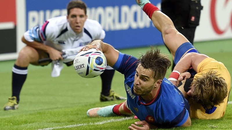 Winger Sofiane Guitoune scores France's first try