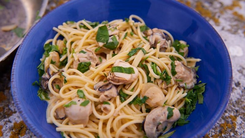 Rachel Allen's Spaghetti with clams and wild garlic.
