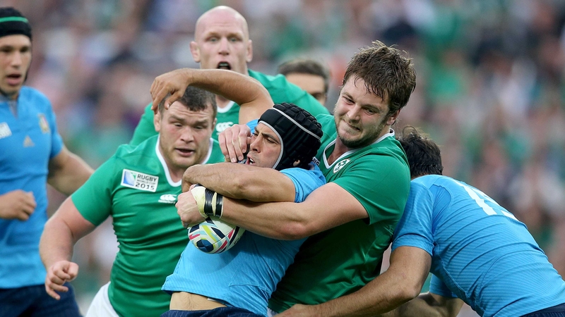 Iain Henderson wraps up Edoardo Gori en route to a man of the match display