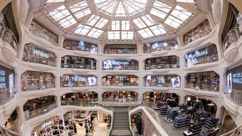 The former Almacenes Madrid-Paris opened in 1924 with the aim of bringing the French 'grands magasins' to Spain