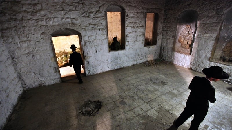 Palestinians set fire to St Joseph's Tomb in the West Bank