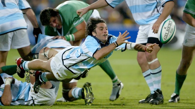 Argentina's Agustin Pichot playing against Ireland at the 2003 World Cup
