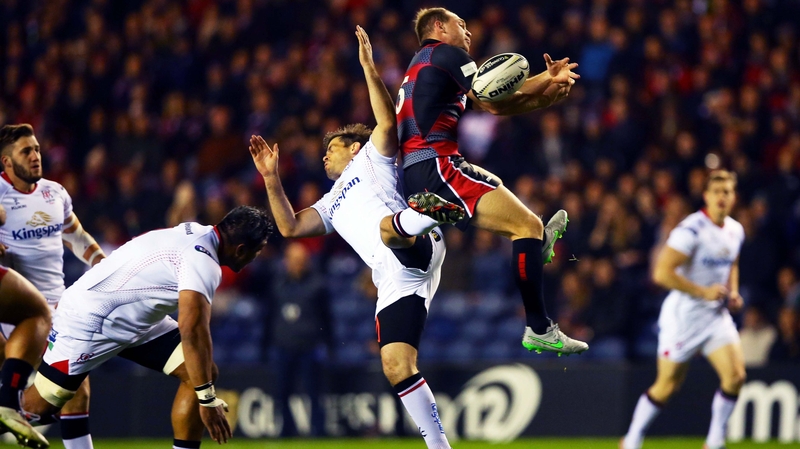 Louis Ludik of Ulster and Greig Tonks of Edinburgh compete for the ball