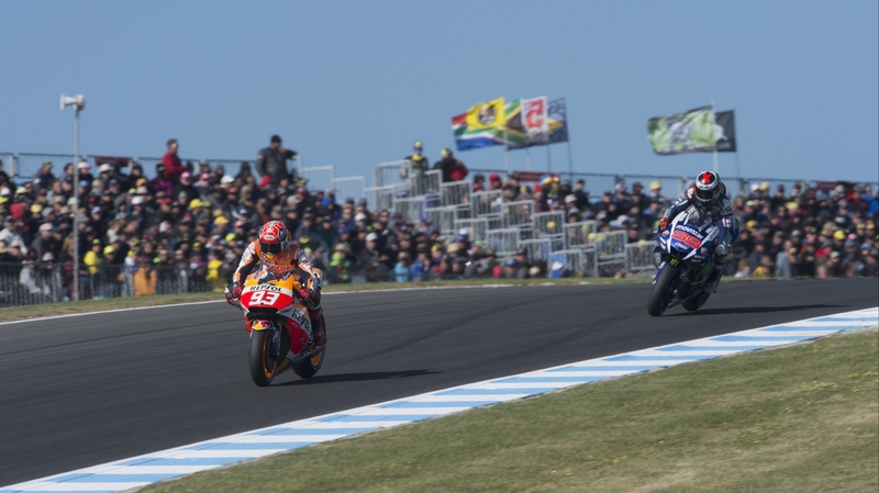 Marc Marquez leads Jorge Lorenzo at Phillip Island Grand Prix Circuit