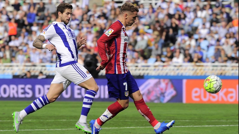Antoine Griezmann chips 'keeper Geronimo Rulli for the opener