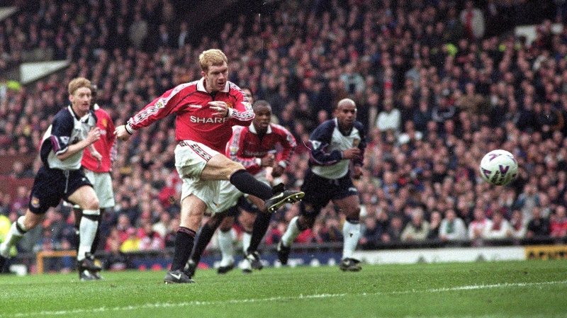 Paul Scholes bags a hat-trick against West Ham in 2000