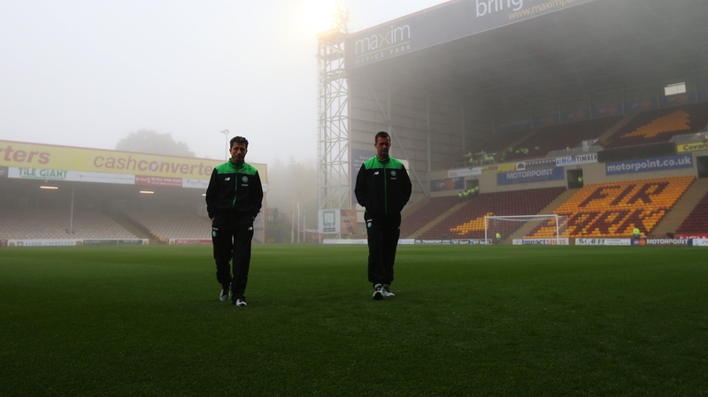 Ronny Deila (r): 'Everyone around Celtic wants to hurt us and find negative things'