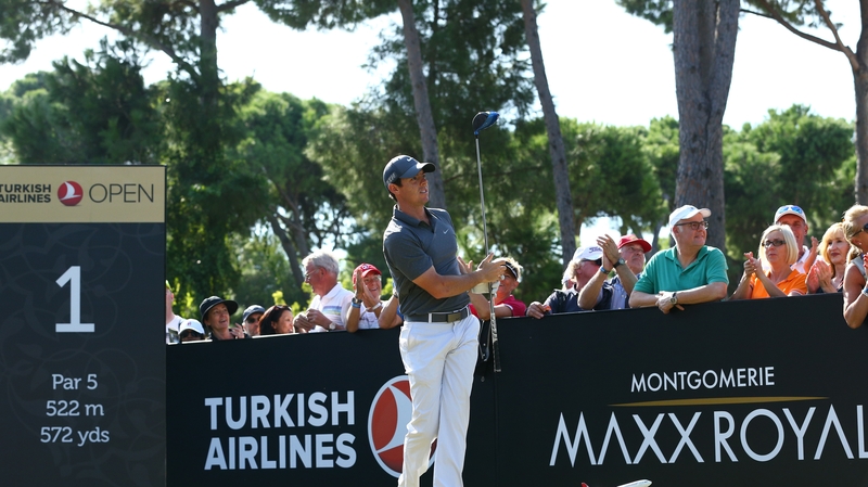 Rory McIlroy fired a third consecutive 67