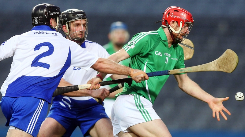 Ryan O'Dwyer of Leinster with Shane Kavanagh and David Collins of Connacht during last year's Inter-pros clash