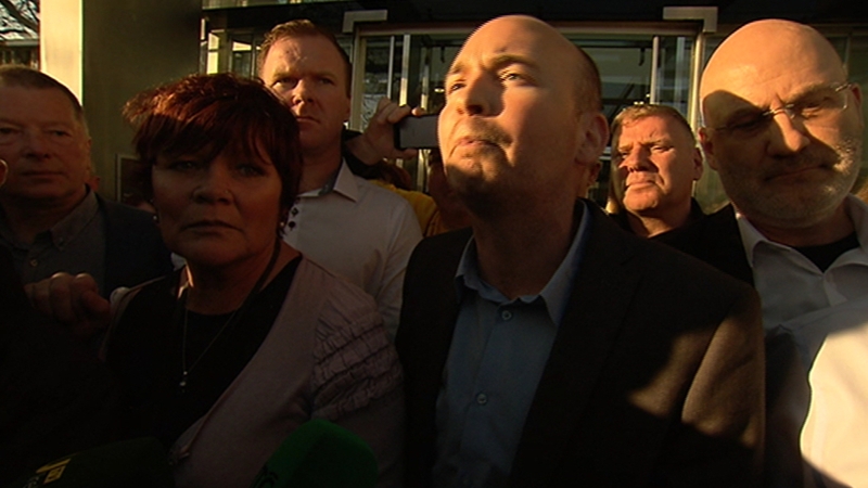 Joan Collins TD and Paul Murphy TD addressed the crowds outside Dublin District Court