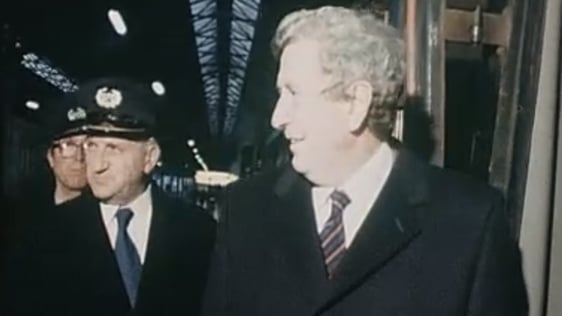 Garret FitzGerald boards a train to Cork while canvassing for the general election of November 1982.