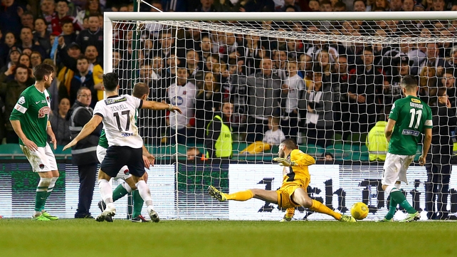 Richie Towell slotted home the only goal of the game as Dundalk completed a league and cup double for the first time since 1988