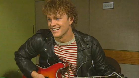 Craig McLachlan (1990)
