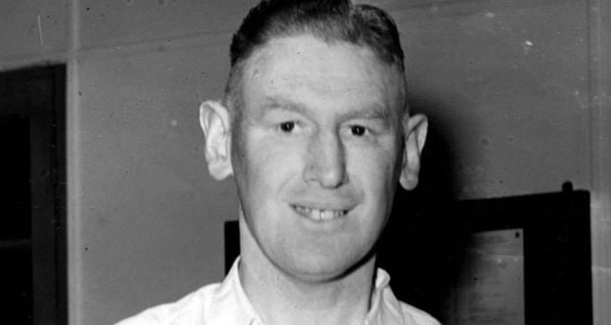 Dónall Ó Maolfabhail.