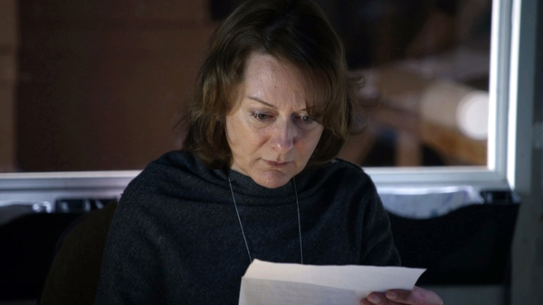 Patricia finds the goodbye note...
