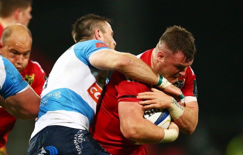 Dave Kilcoye tries to burst past a Treviso challenge