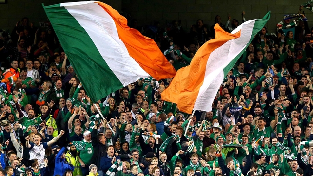 There it is right there - the begining of the France 2016 party