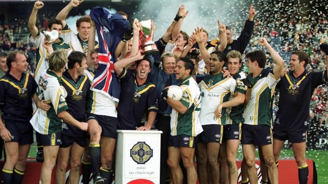 Australia celebrate their 2000 win