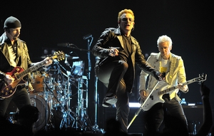 Fans took to Twitter in their droves to comment on the concert with one gig-goer saying "Bono still has it".