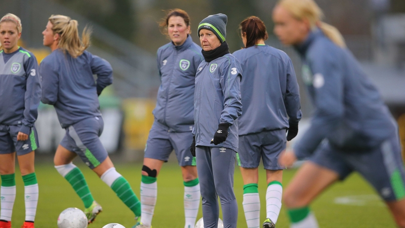 Sue Ronan puts the players through their paces in Tallaght Stadium