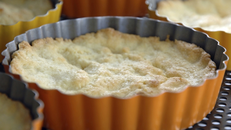 Simple gorgeous apple tart