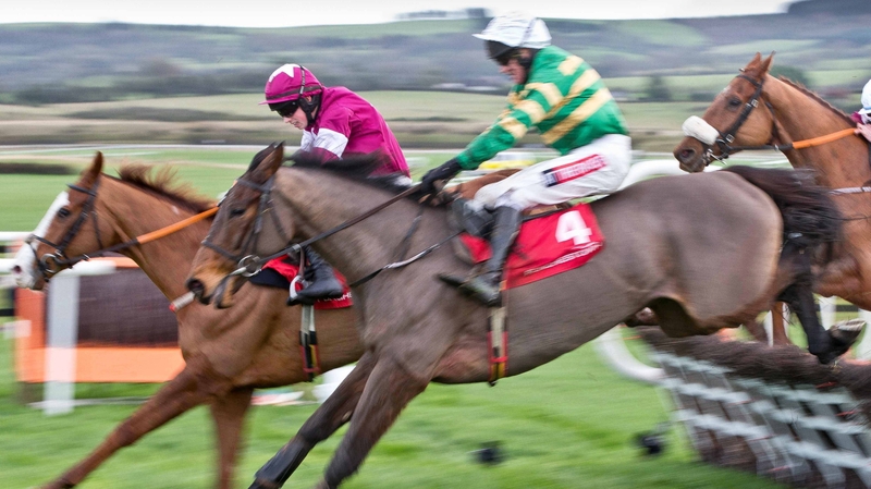 Barry Geraghty on A Great View makes up the ground on Bryan Cooper on Attribution