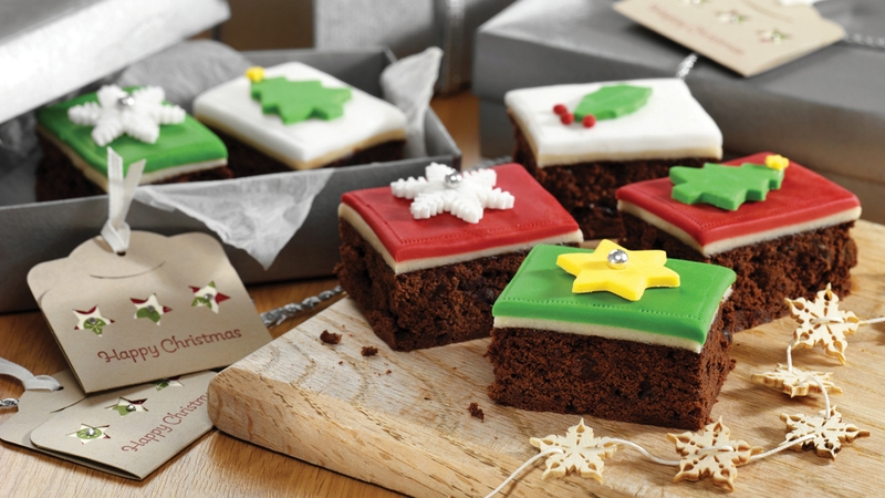 Is it a Christmas cake? Is it a brownie? It's even better - it's a Christmas cake brownie!