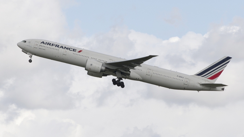 The French-Dutch airline group's shares fell 11% and could see their biggest daily drop in over two years if the losses persist.