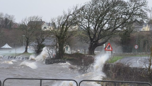 Status Orange wind warning in place in Galway and other counties with gusts of 120km/h expected