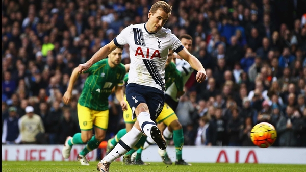 Harry Kane fires home from the spot