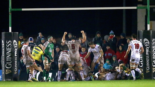 Ulster players celebrate Nick Williams' late, match-winning try