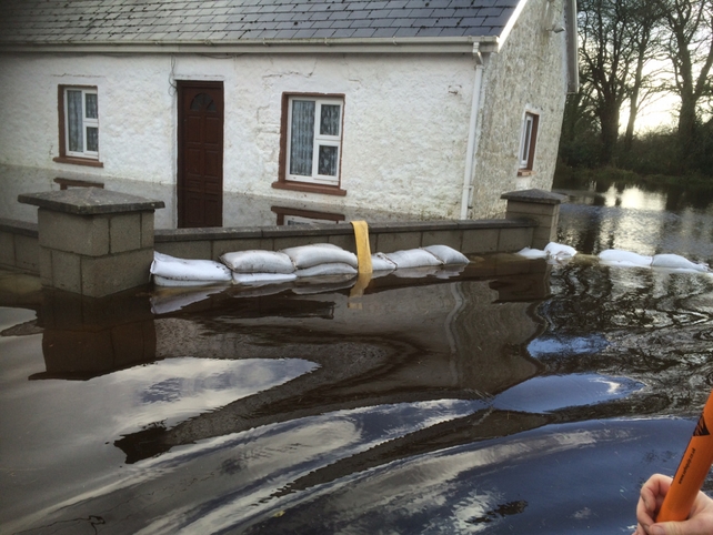 Trying to keep the waters at bay at Springfield, Clonlara (Pic: Hugh McGrath)