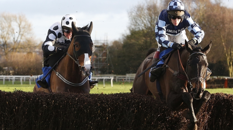Richard Johnson riding Garde La Victoire (R)