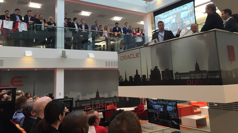 Taoiseach Enda Kenny attended the announcement at Oracle's Dublin offices