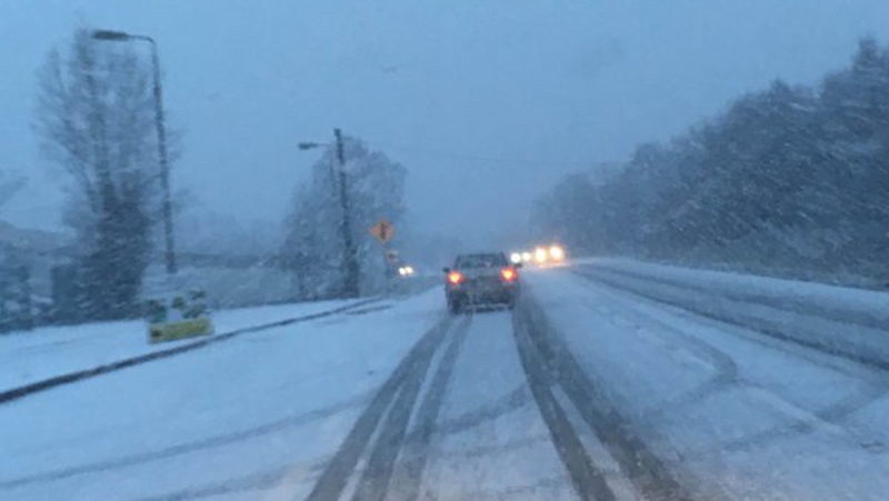 Snow this morning in Longford (Pic: @GardaTraffic)
