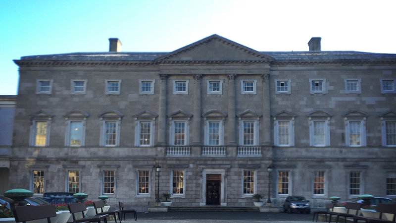 Fianna Fáil is down one point to 25% and Sinn Féin is down two points at 16%