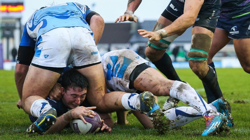 Connacht's Denis Buckley reaches over to score their third try of the game