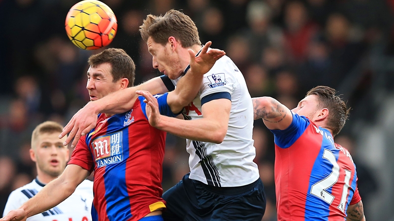 Jan Vertonghen scored an og and was later forced off through injury against Crystal Palace