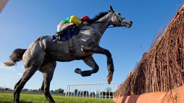 Smashing is unbeaten in two runs over fences this season
