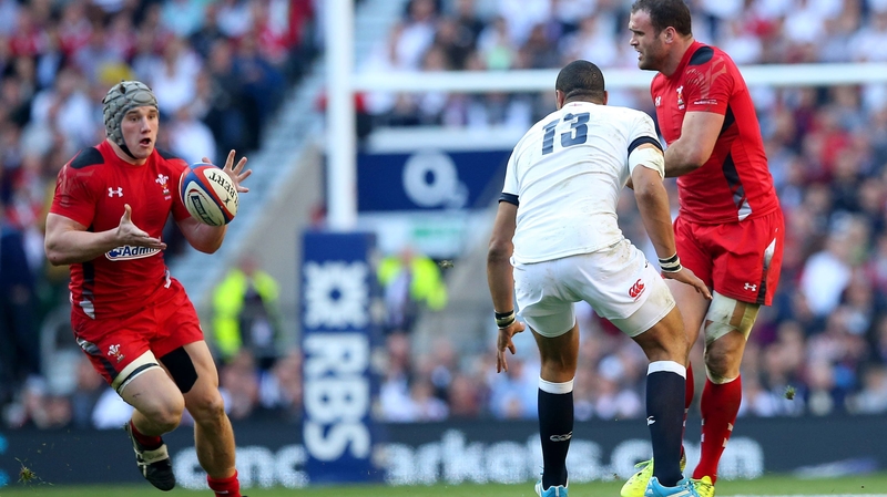 Jon Davies (L) and Jamie Roberts in action for Wales