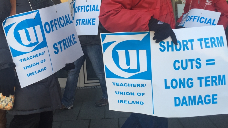 TUI says since 2008 student numbers have risen as full-time staff numbers have fallen