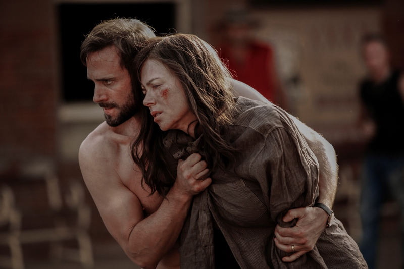 Joseph Fiennes and Nicole Kidman in Strangerland