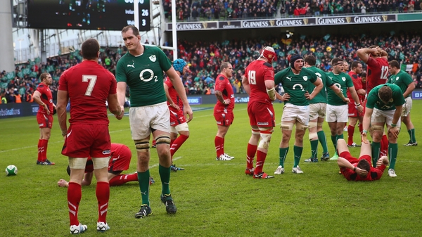 Devin Toner shakeing hands with Sam Warburton after Ireland's 26-3 victory in 2014