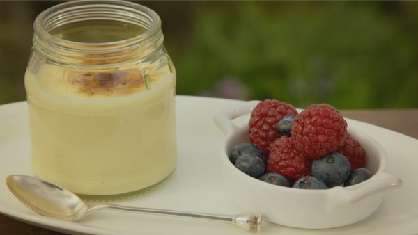 The end result...hard to believe that this is a, relatively speaking, healthy dessert