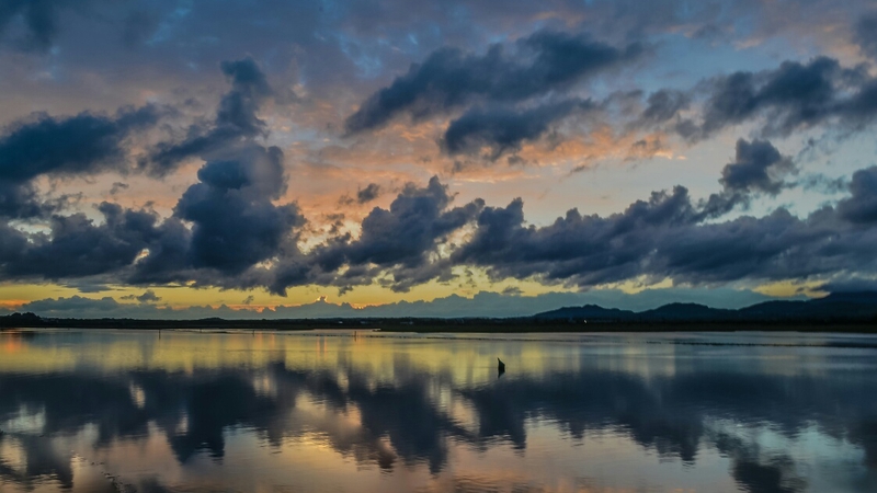 Evening twilight in Dundalk, Co Louth (Pic: Alan Smyth)
