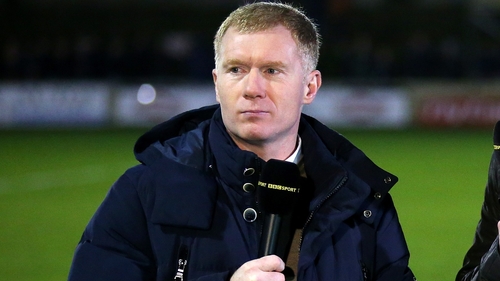 Paul Scholes needs to be more positive according to Louis Van Gaal