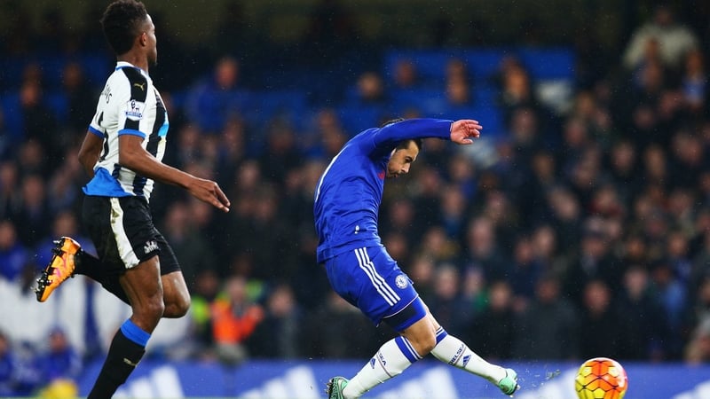 Pedro slots home Chelsea's second goal