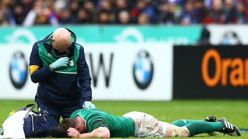 Sean O'Brien receives treatment on the Stade de France pitch