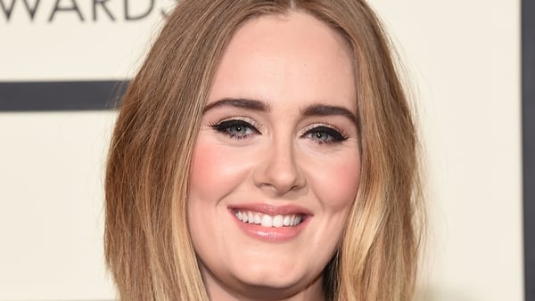 The lowdown on Adele's Grammys red carpet makeup
